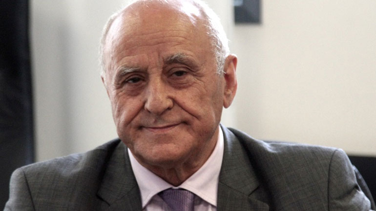 Βεργίνης: Τη Μεγάλη Τετάρτη τα οικογενειακά επιδόματα